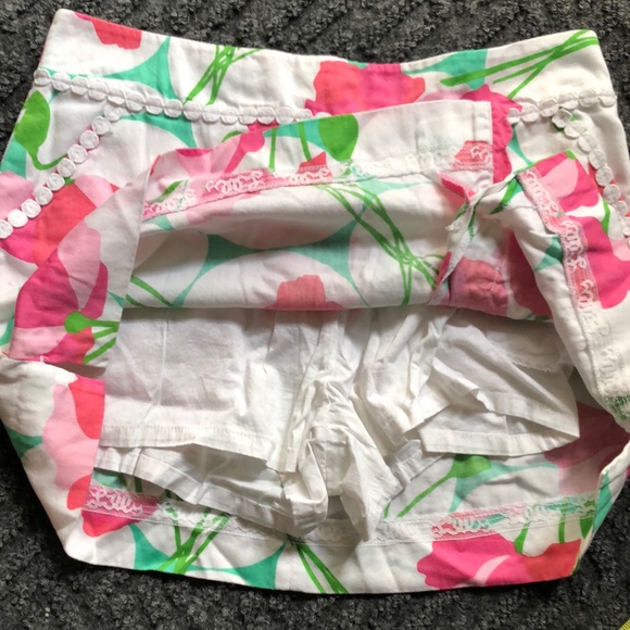 Lilly Pulitzer Pink and Green Floral Skort - Picture 5 of 7